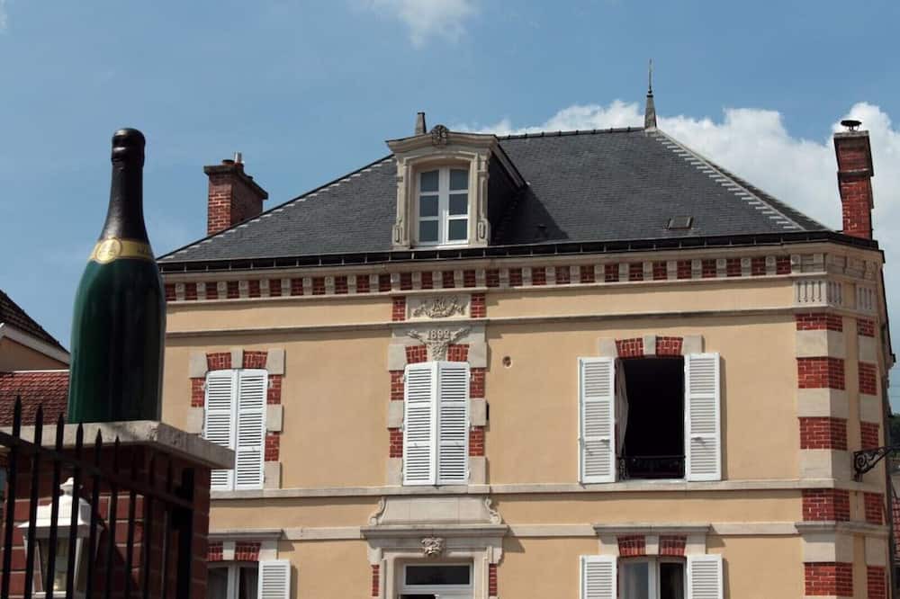 Photo of Outdoor in Cumieres