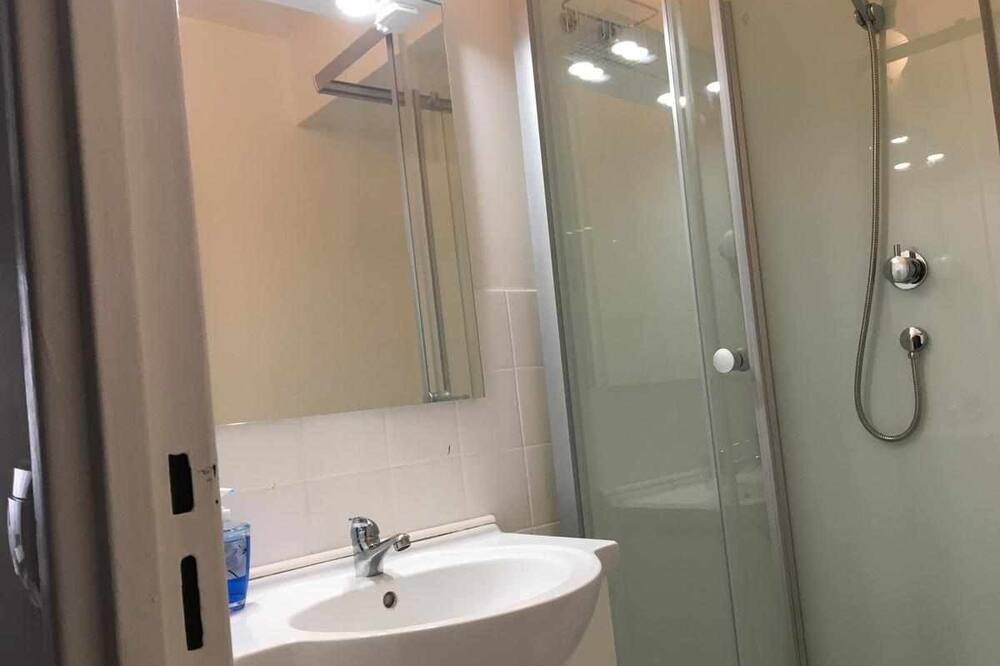 Photo of Bathroom in Saint-Louis