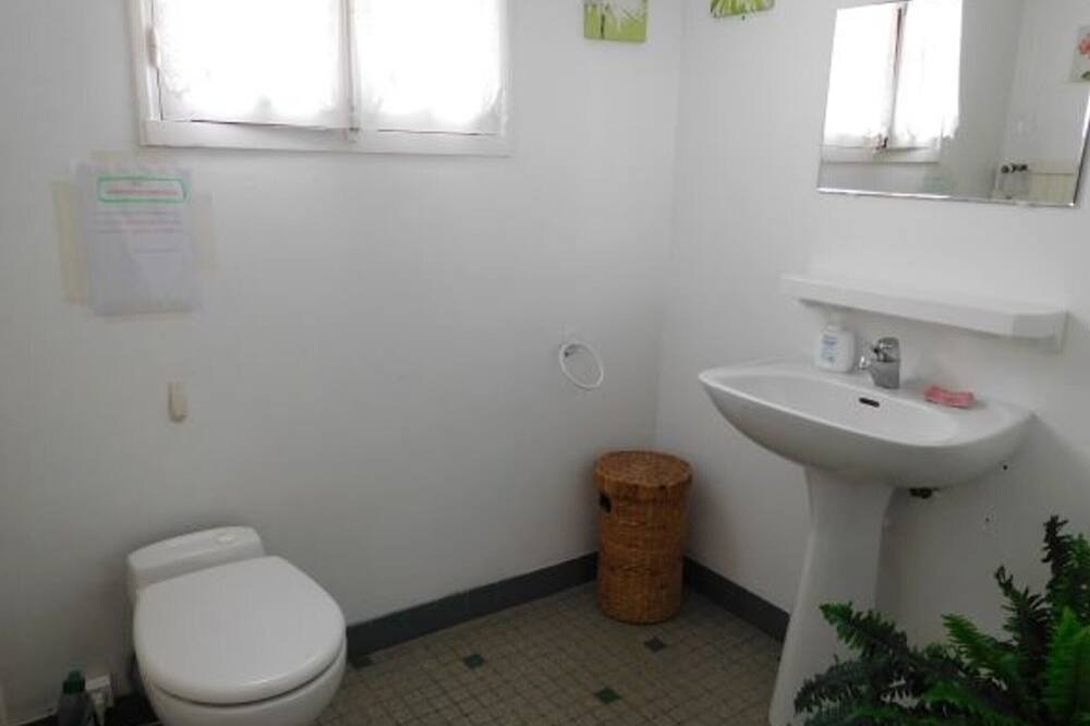 Photo of Bathroom in LʼAiguillon-sur-Mer