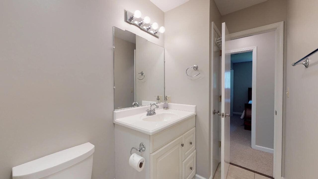 Photo of Bathroom in Huddleston