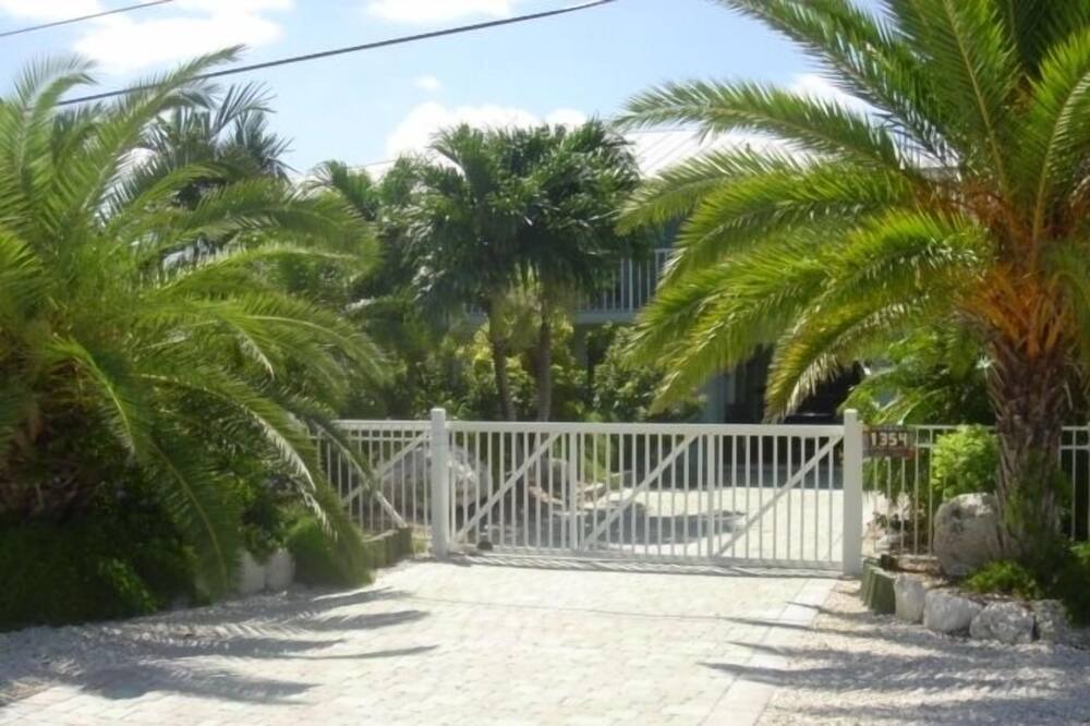Photo of Outdoor in Summerland Key