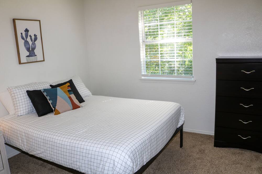 Photo of Bedroom in Fayetteville