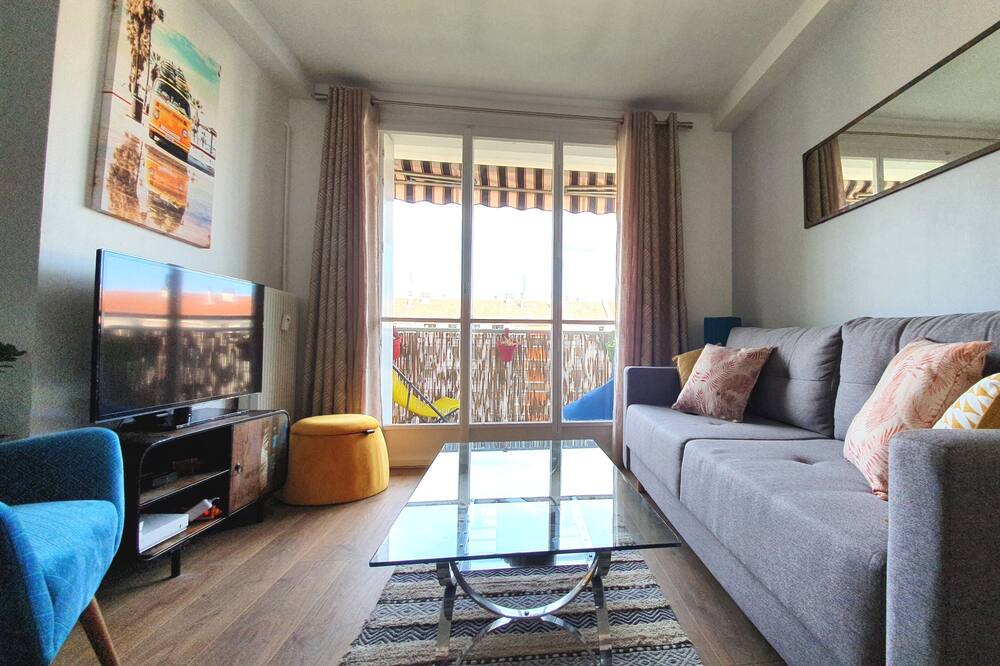 Photo of Livingroom in Zola - Pressense