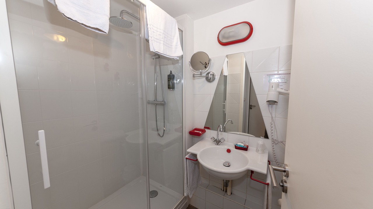 Photo of Bathroom in Raon-l'Etape