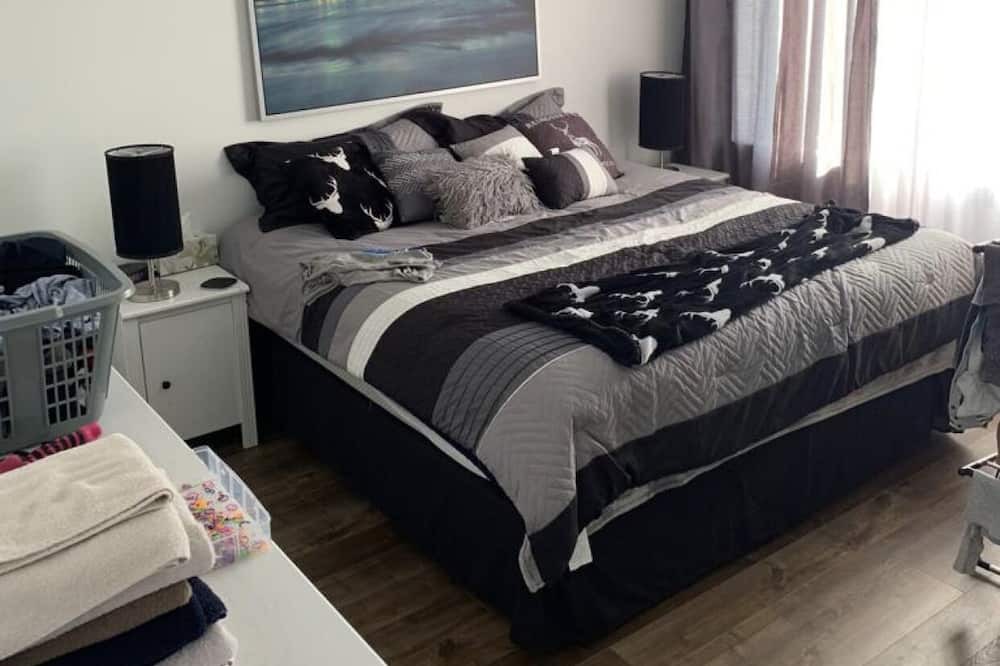 Photo of Bedroom in Saint-Hubert