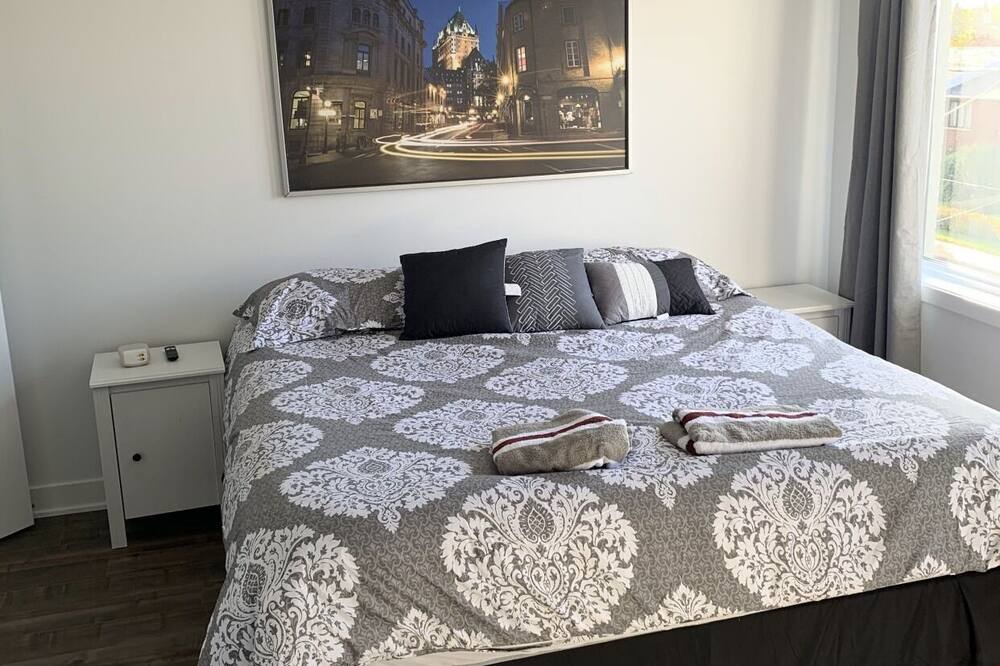 Photo of Bedroom in Saint-Hubert