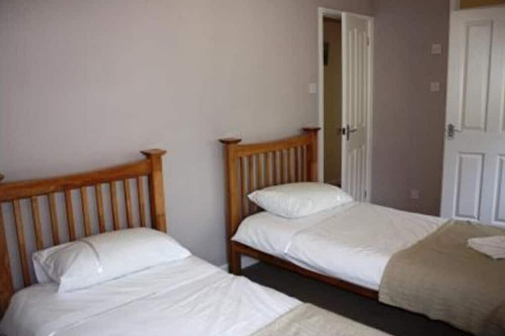 Photo of Others in Wiseman's Bridge