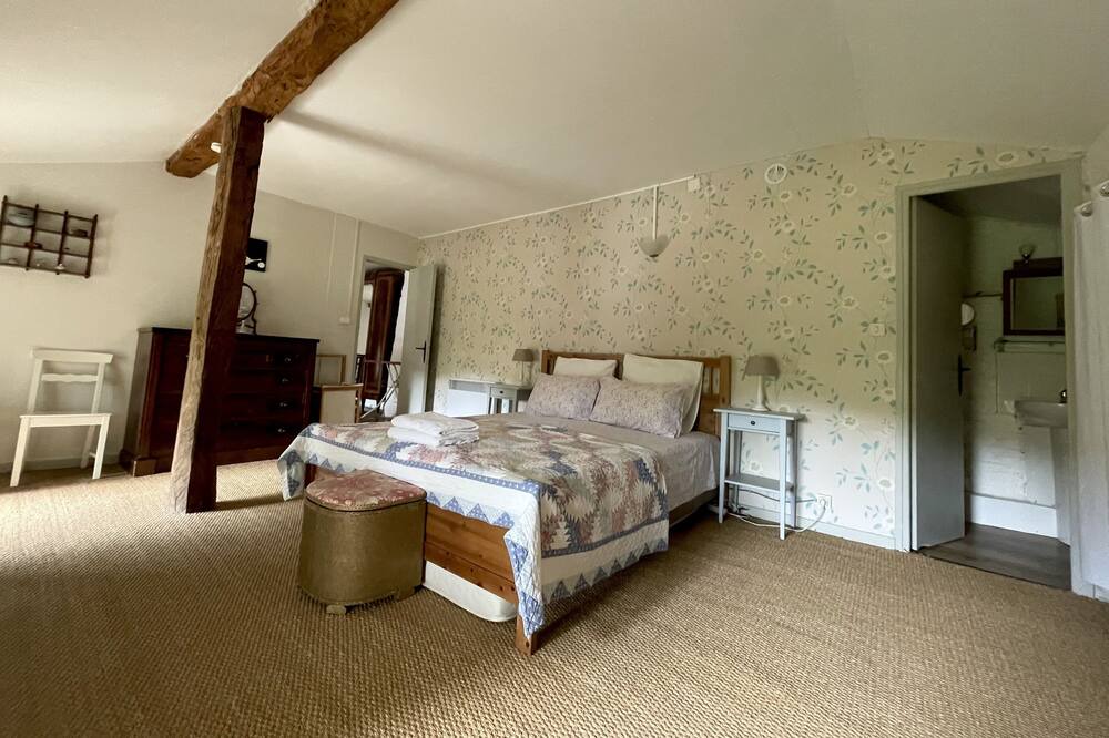 Photo of Bedroom in LIsle-en-Dodon