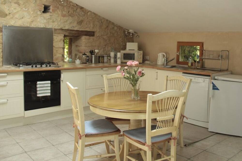 Photo of Kitchen in LIsle-en-Dodon
