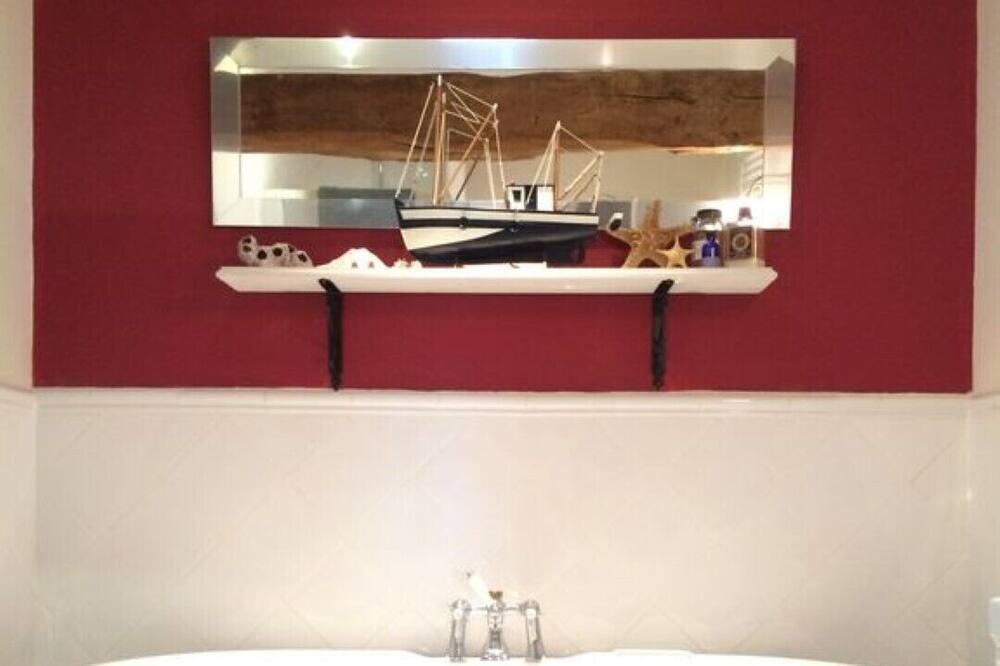 Photo of Bathroom in LIsle-en-Dodon