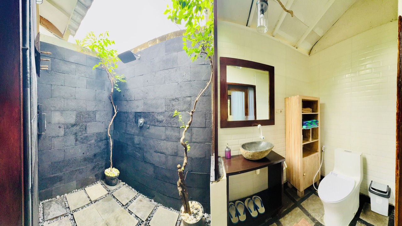 Photo of Bathroom in Gili Meno