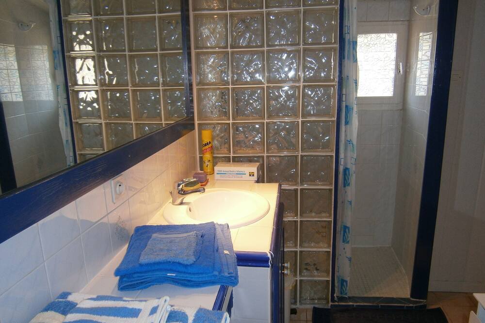 Photo of Bathroom in Rousson