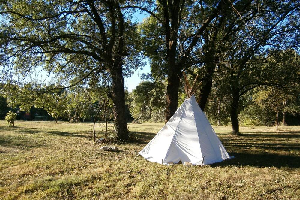 Photo of Outdoor in Rousson