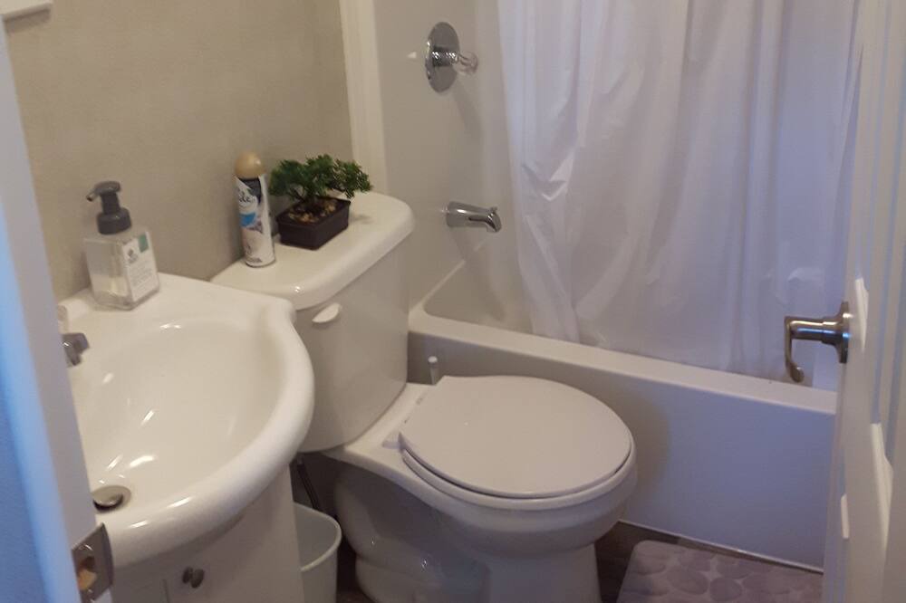 Photo of Bathroom in Washago