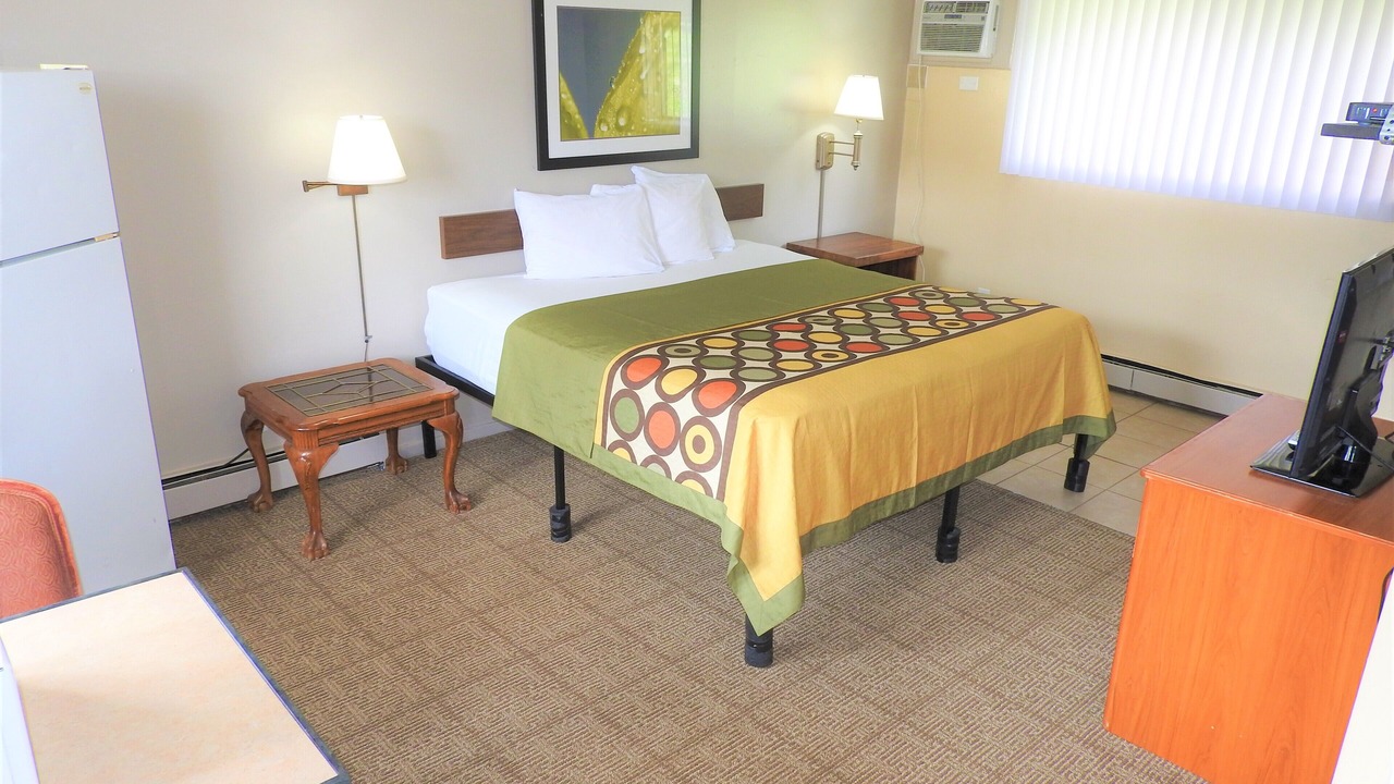Photo of Bedroom in South Lyon