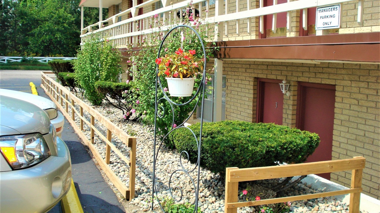 Photo of Outdoor in South Lyon