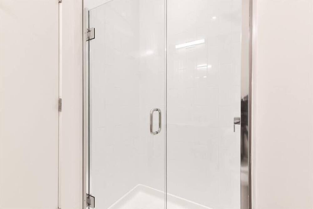 Photo of Bathroom in Chinatown