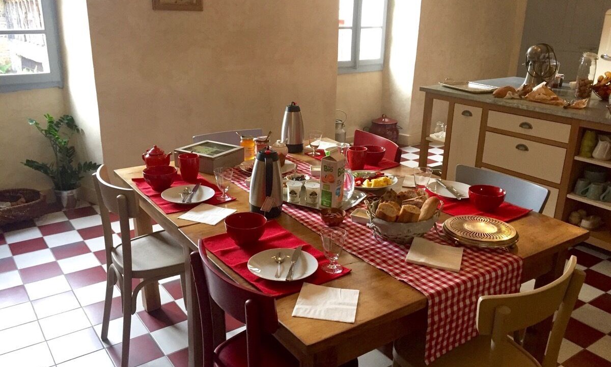 Photo of Others in Ledeuix