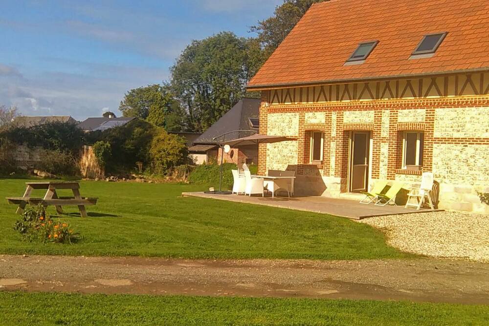 Photo of Outdoor in Canouville