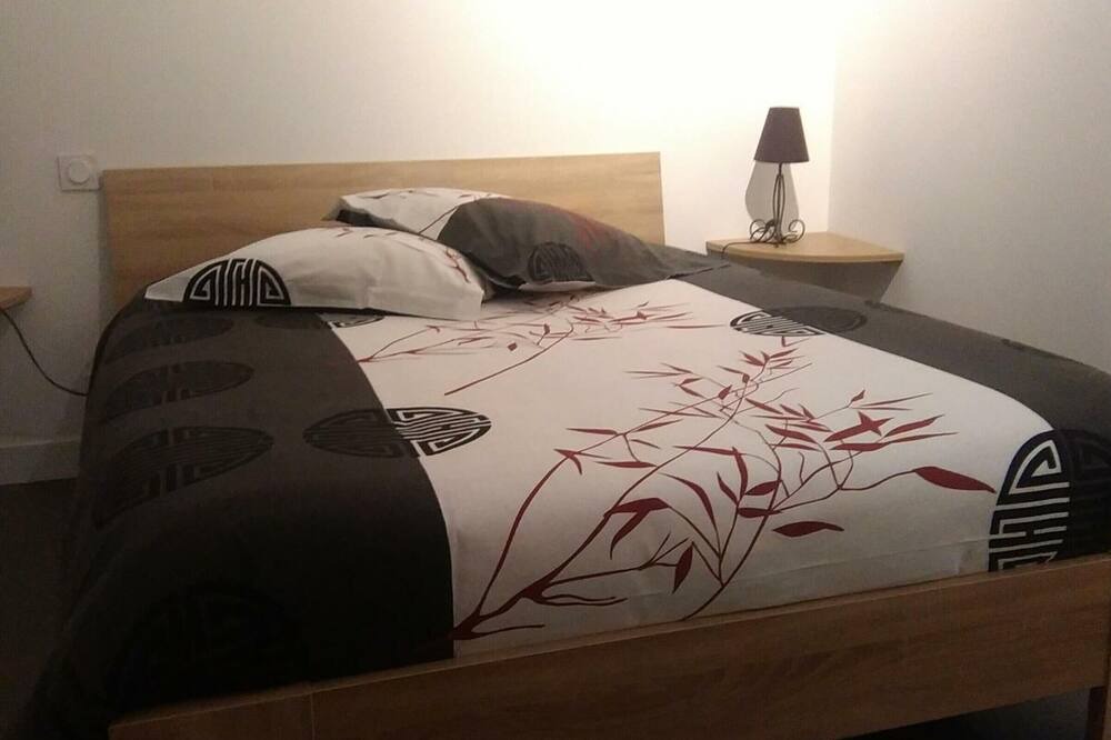 Photo of Bedroom in Canouville