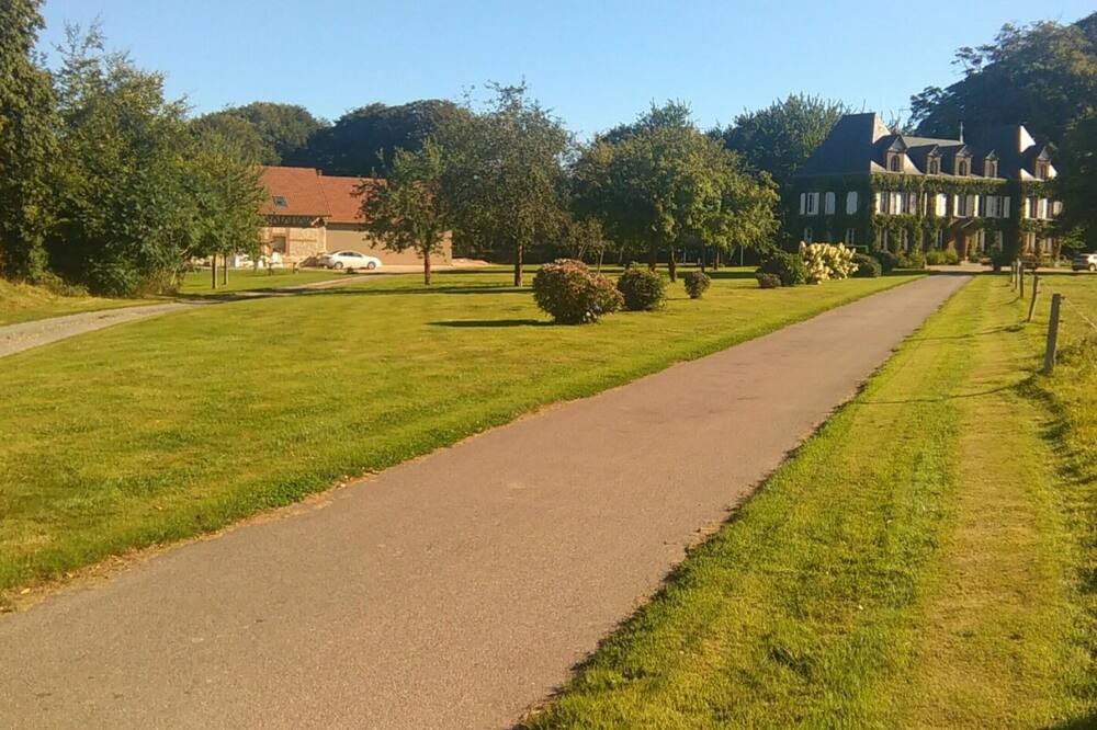 Photo of Outdoor in Canouville