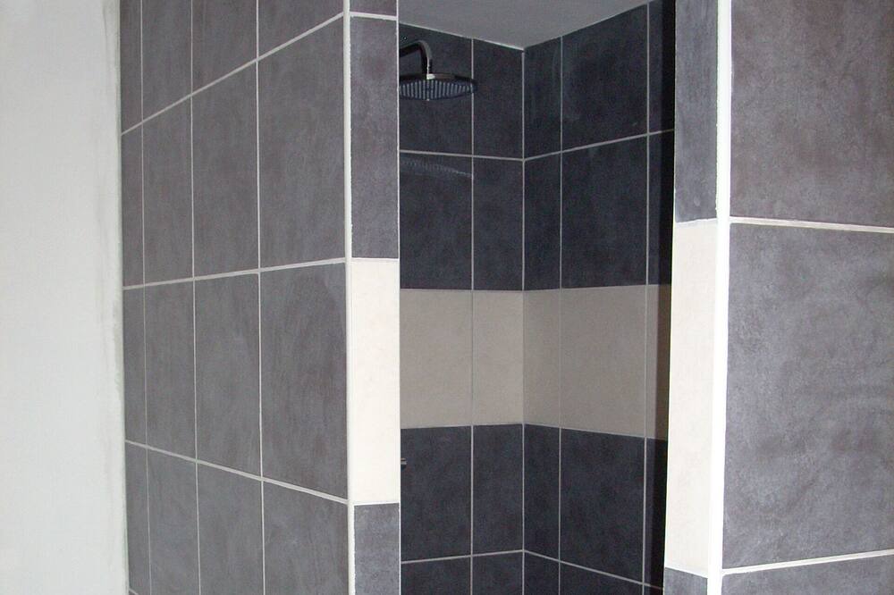 Photo of Bathroom in Anthe