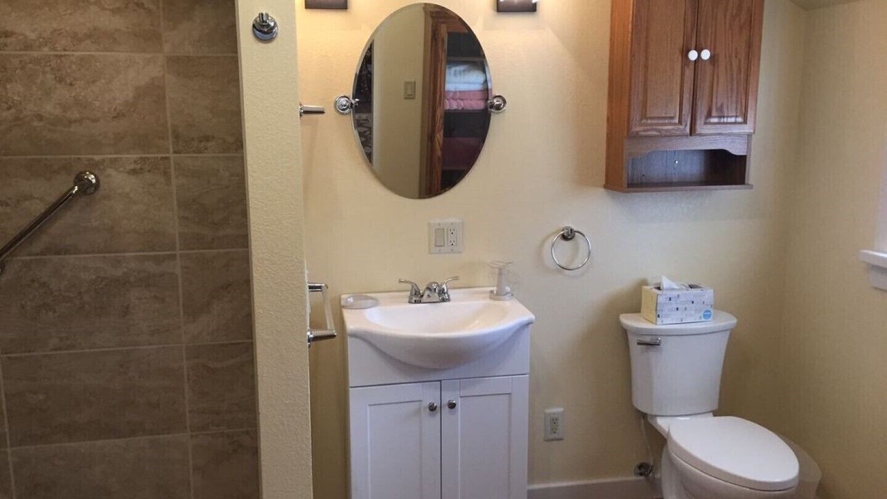 Photo of Others in Gordon
