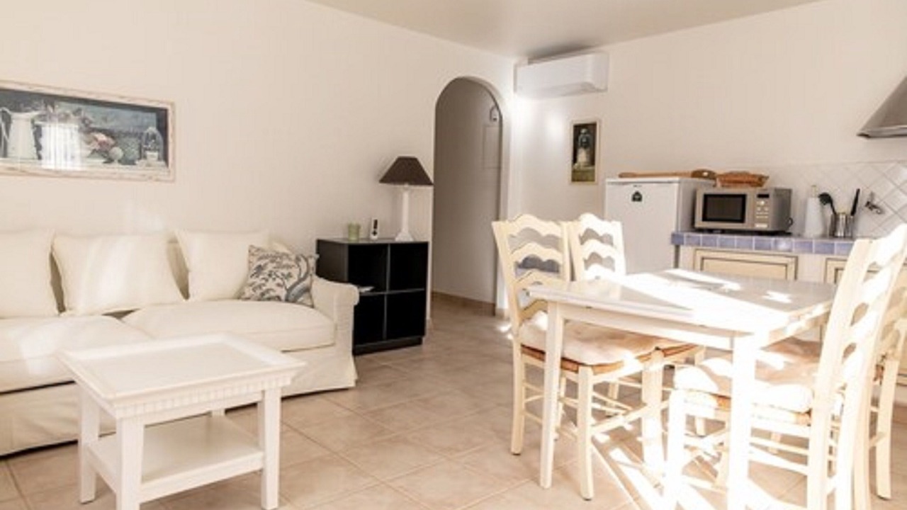 Photo of Others in Entrecasteaux