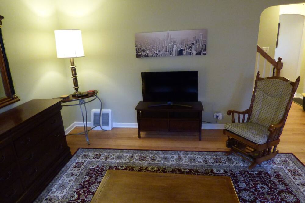 Photo of Livingroom in Forest Park