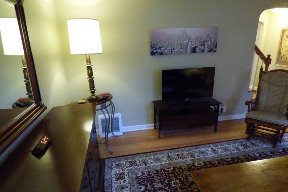 Photo of Livingroom in Forest Park
