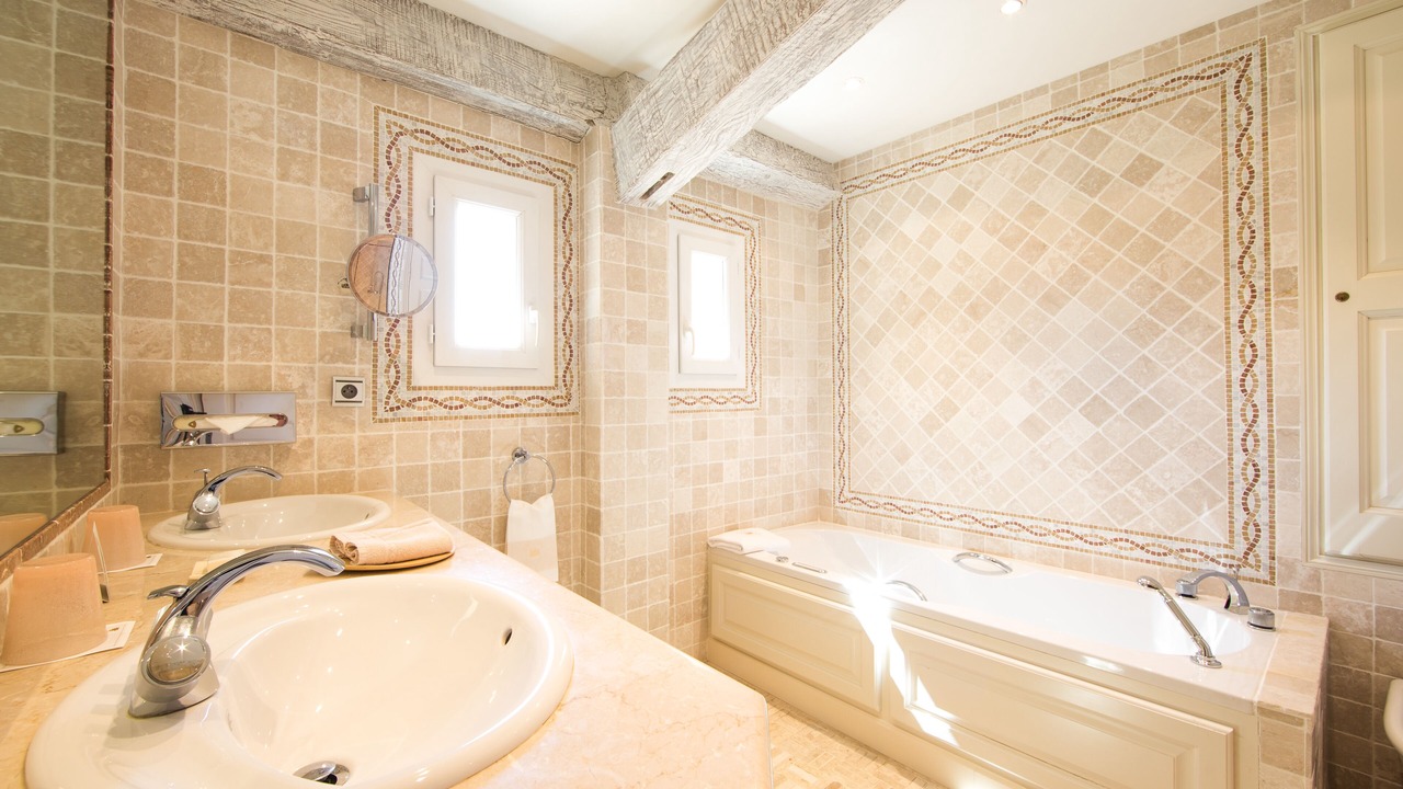 Photo of Bathroom in Saint-Tropez City Centre