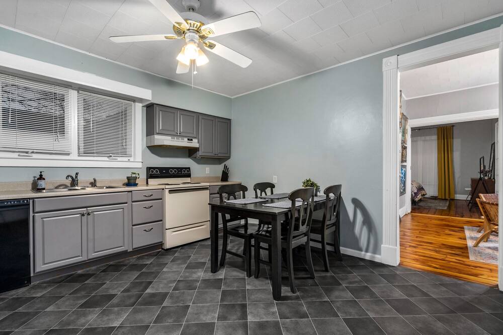 Photo of Kitchen in Xenia