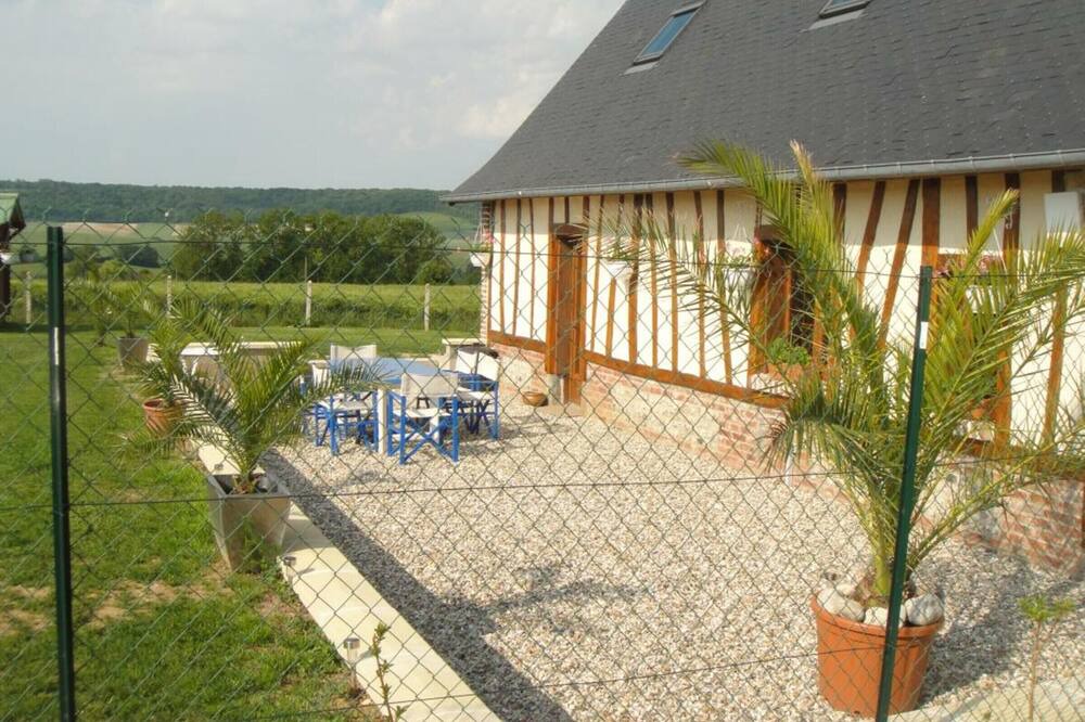 Photo of Outdoor in Osmoy-Saint-Valery