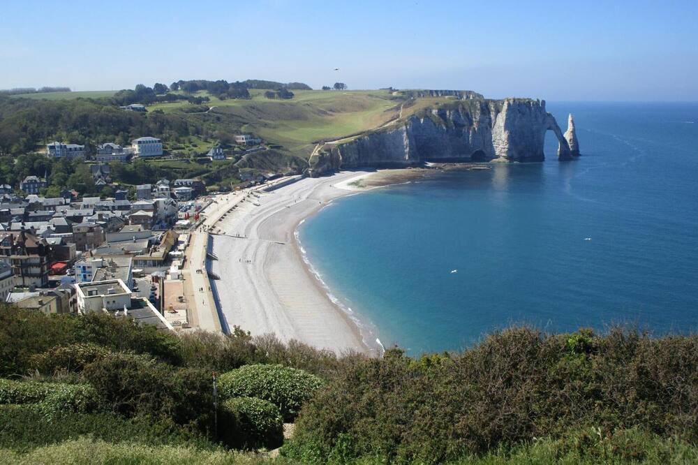 Photo of Others in Etretat