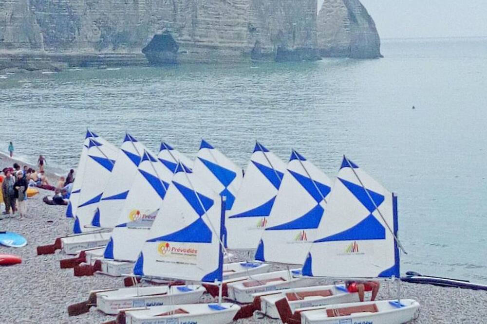Photo of Others in Etretat