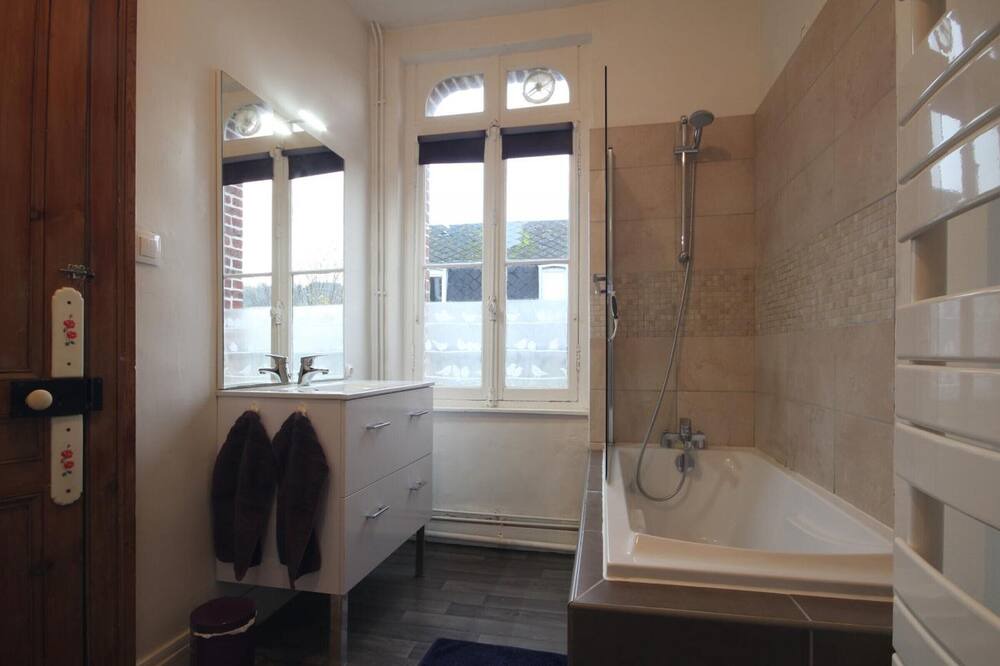 Photo of Bathroom in Etretat