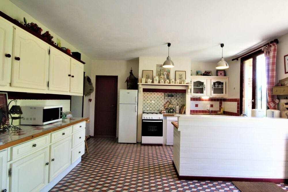 Photo of Kitchen in Octeville-sur-Mer