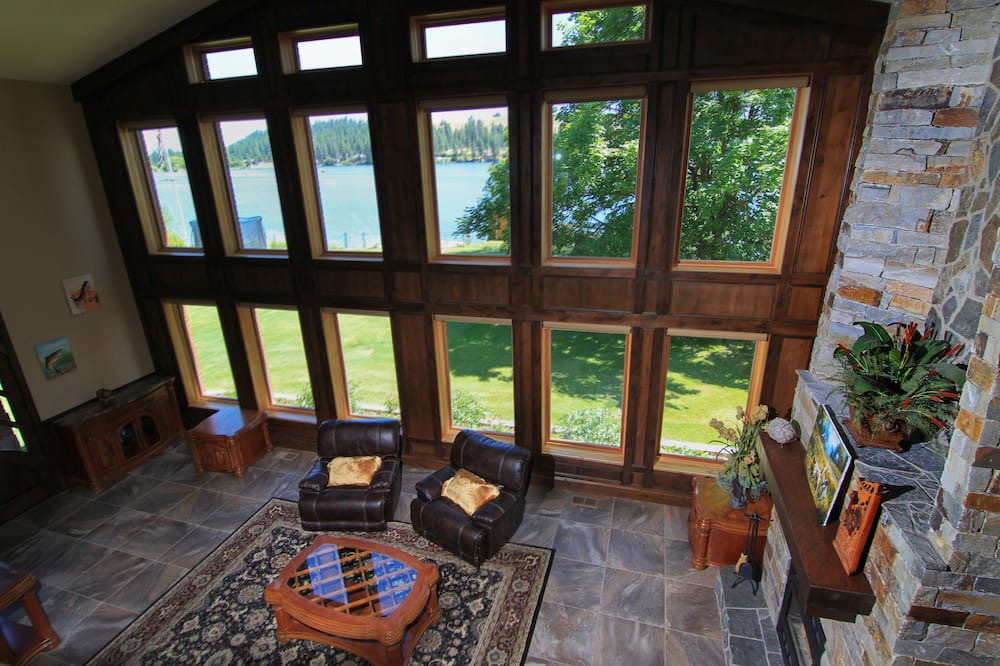 Photo of Livingroom in Medical Lake