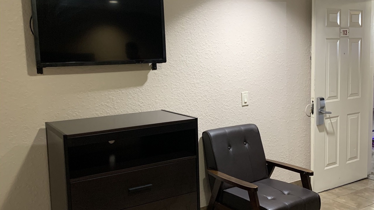 Photo of Bedroom in Greater Fondren Southwest