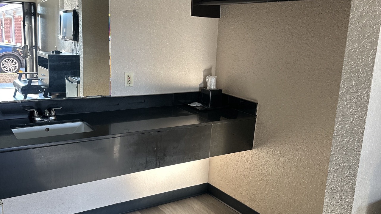 Photo of Bedroom in Greater Fondren Southwest