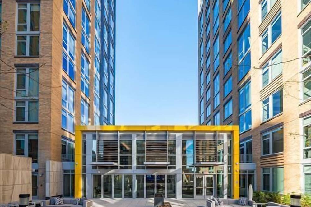 Photo of Outdoor in Crystal City
