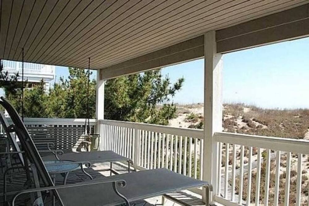 Photo of Patio Balcony in Northeast Virginia Beach
