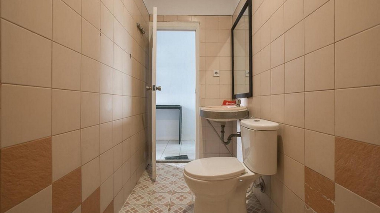 Photo of Bathroom in Chinatown