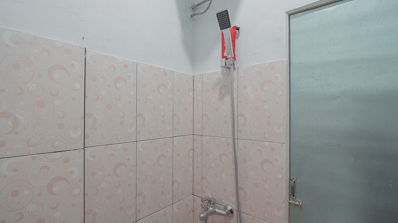 Photo of Bathroom in Singkawang