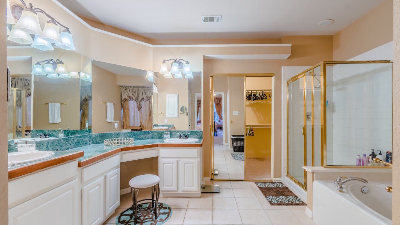 Photo of Kitchen in Far North Dallas