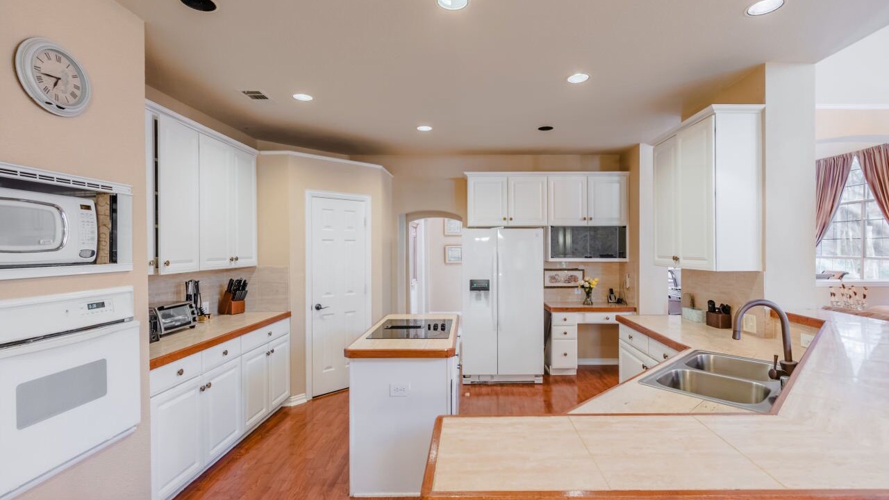 Photo of Kitchen in Far North Dallas