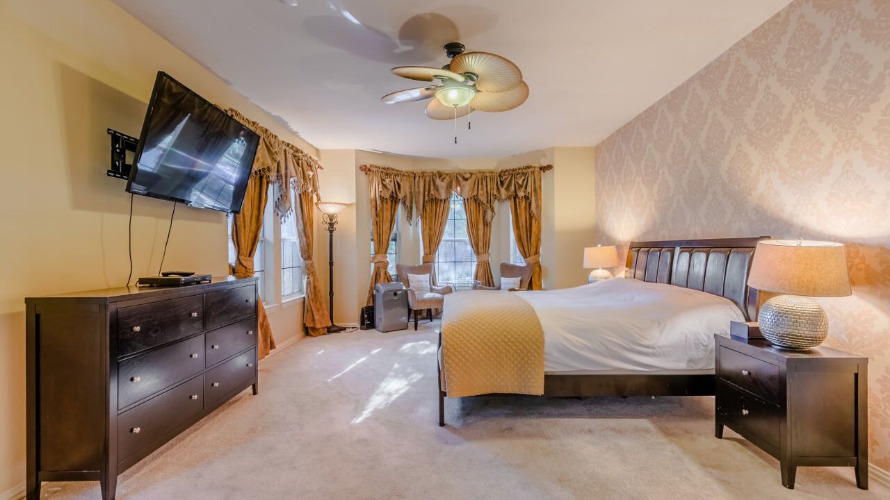 Photo of Bedroom in Far North Dallas