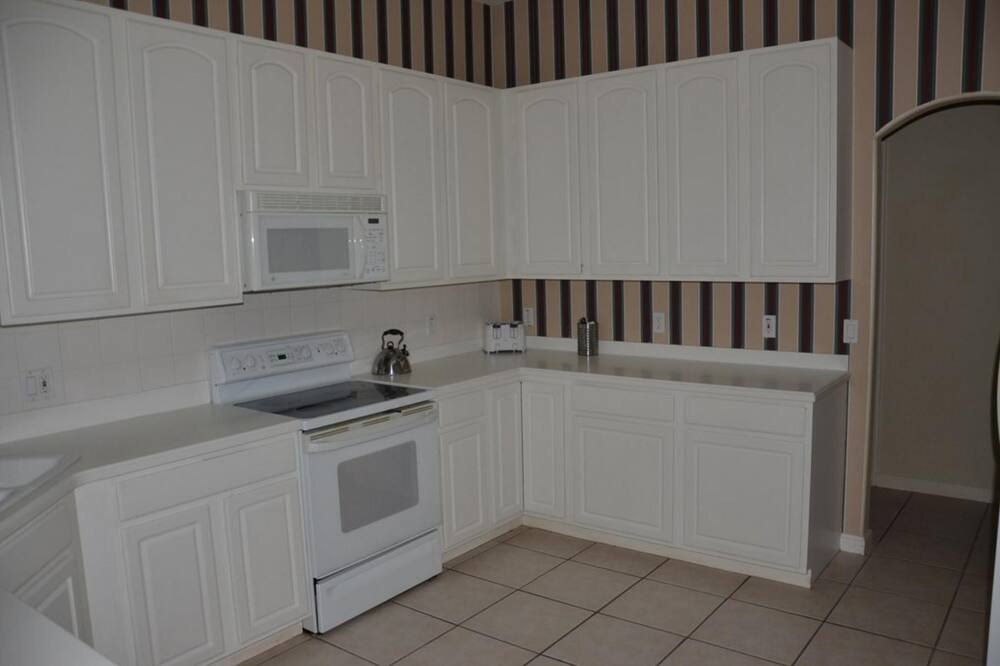 Photo of Kitchen in Highlands Reserve