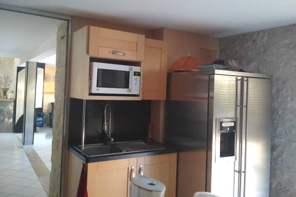 Photo of Kitchen in Montcabrier