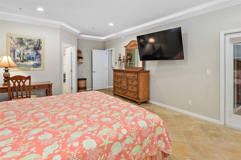 Photo of Bedroom in Heron Harbour Isle